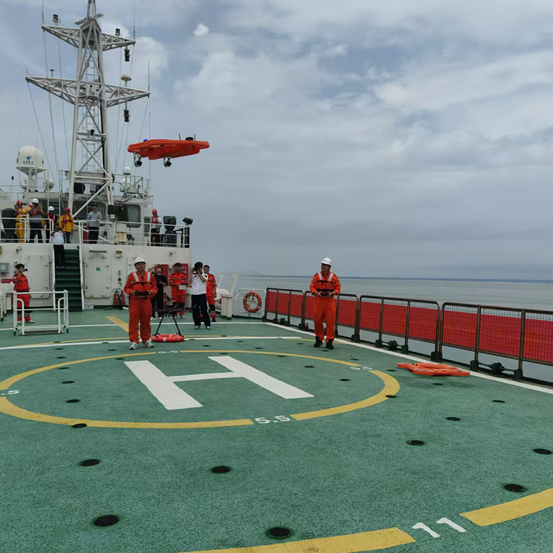 智能型遠程遙控飛行救援艇