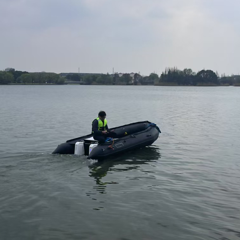 智能型電動(dòng)噴泵式救援艇